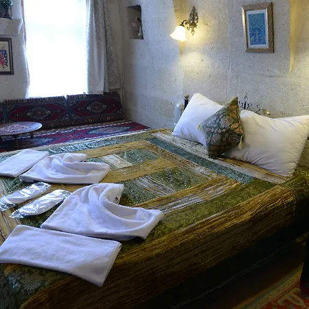 Caravanserai Cave 3*